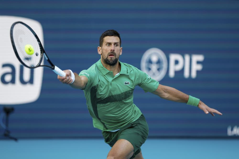 崭露头角 崭露头角